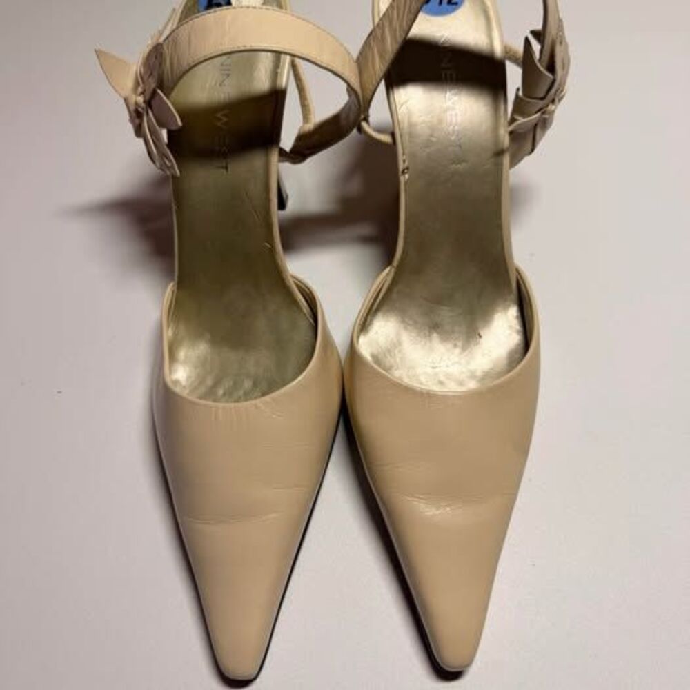 Nine West Pointed Toe Slingback Heels Size 6.5